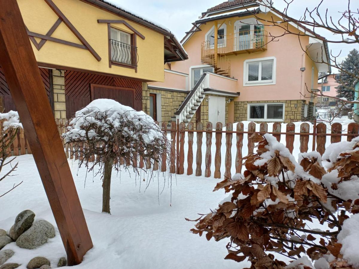 Apartman Elegant Бешеньова Екстер'єр фото