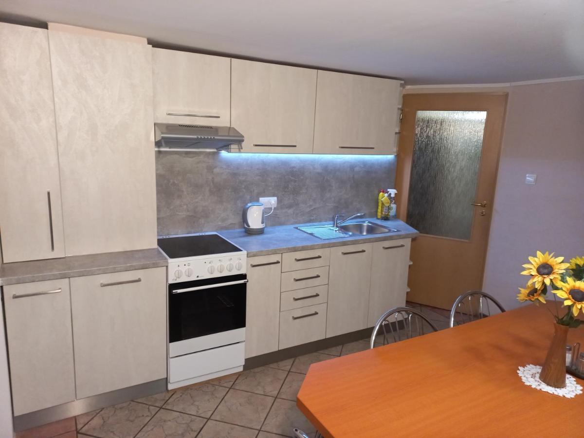Apartman Elegant Бешеньова Екстер'єр фото